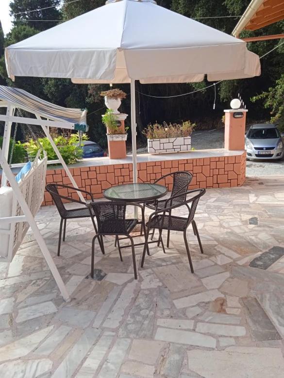 Ponte Rossa Apartments Палеокастрица Екстериор снимка
