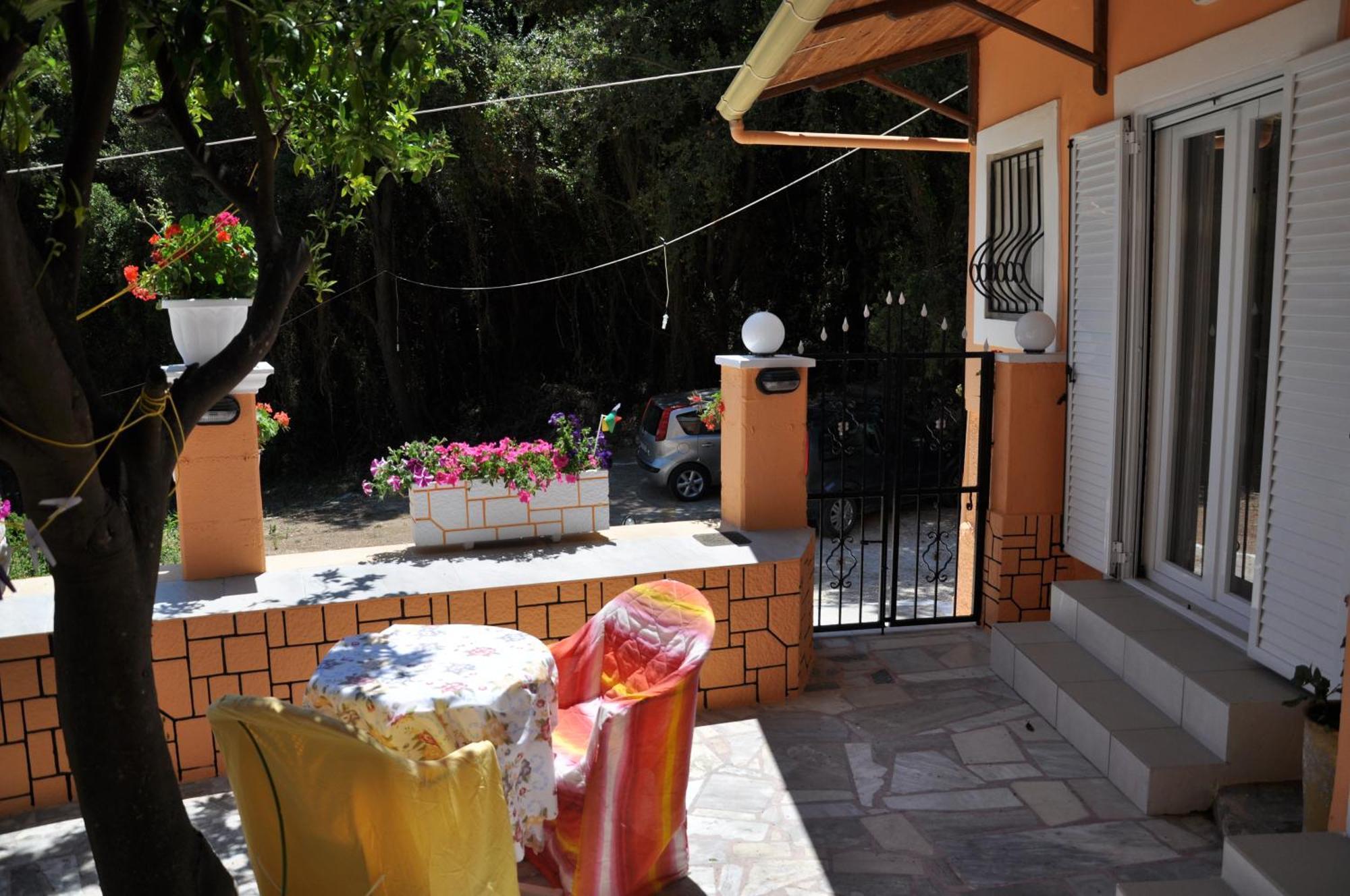 Ponte Rossa Apartments Палеокастрица Екстериор снимка